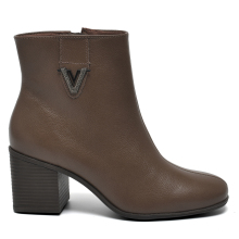Bota em couro 224-009-01